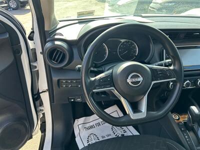 2022 Nissan Kicks S   - Photo 10 - Riverside, CA 92508