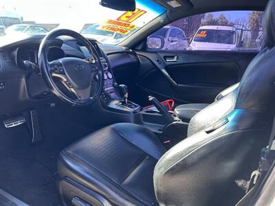 2013 Hyundai Genesis Coupe 3.8 R-Spec   - Photo 25 - Riverside, CA 92508