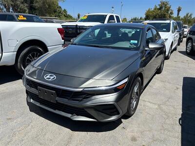 2024 Hyundai ELANTRA SEL   - Photo 5 - Riverside, CA 92508
