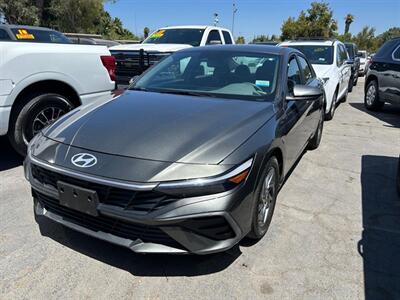 2024 Hyundai ELANTRA SEL   - Photo 6 - Riverside, CA 92508