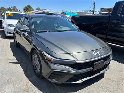 2024 Hyundai ELANTRA SEL   - Photo 8 - Riverside, CA 92508
