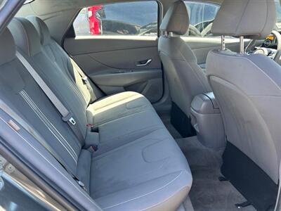 2024 Hyundai ELANTRA SEL   - Photo 15 - Riverside, CA 92508
