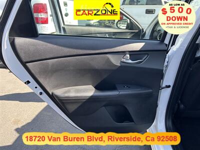 2021 Kia Forte LXS   - Photo 20 - Riverside, CA 92508