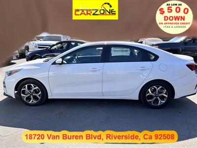 2021 Kia Forte LXS   - Photo 8 - Riverside, CA 92508