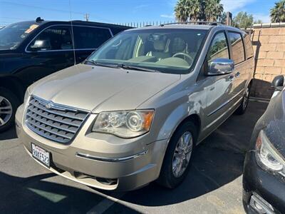 2008 Chrysler Town & Country Limited - Photo 44 - Riverside, CA 92508