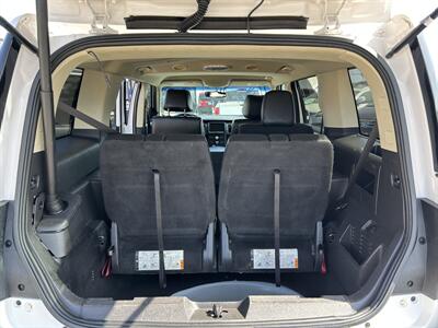 2017 Ford Flex SEL   - Photo 17 - Riverside, CA 92508