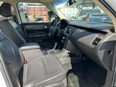 2017 Ford Flex SEL   - Photo 22 - Riverside, CA 92508