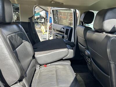 2017 Ford Flex SEL   - Photo 51 - Riverside, CA 92508