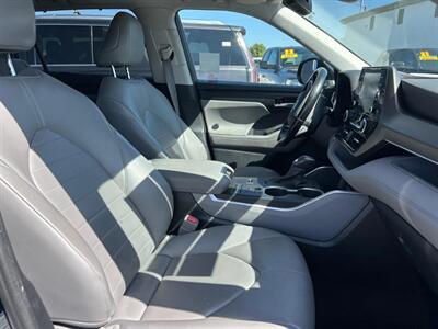 2020 Toyota Highlander Hybrid XLE - Photo 18 - Riverside, CA 92508