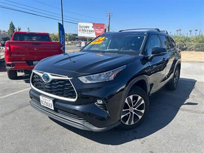 2020 Toyota Highlander Hybrid XLE - Photo 8 - Riverside, CA 92508