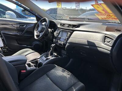 2019 Nissan Rogue SV   - Photo 70 - Riverside, CA 92508
