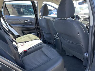 2019 Nissan Rogue SV   - Photo 29 - Riverside, CA 92508