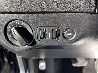 2019 Dodge Charger SXT   - Photo 37 - Riverside, CA 92508