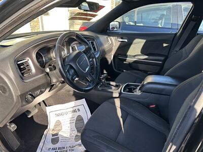 2019 Dodge Charger SXT   - Photo 8 - Riverside, CA 92508