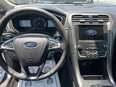 2019 Ford Fusion SEL   - Photo 38 - Riverside, CA 92508