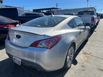 2012 Hyundai Genesis Coupe 2.0T - Photo 5 - Riverside, CA 92508