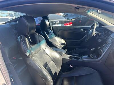 2012 Hyundai Genesis Coupe 2.0T - Photo 14 - Riverside, CA 92508
