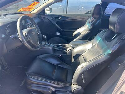 2012 Hyundai Genesis Coupe 2.0T - Photo 9 - Riverside, CA 92508