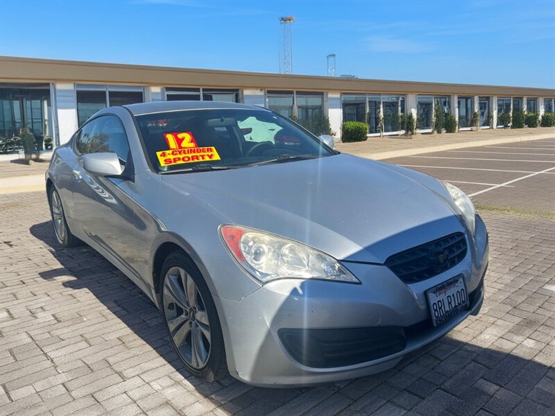 2012 Hyundai Genesis Coupe 2.0T  