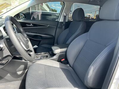 2020 Kia Sorento L   - Photo 15 - Riverside, CA 92508
