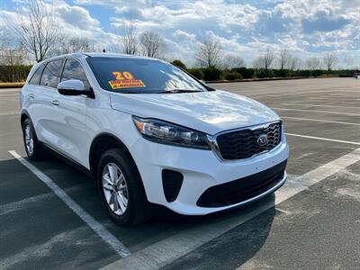 2020 Kia Sorento L   - Photo 1 - Riverside, CA 92508