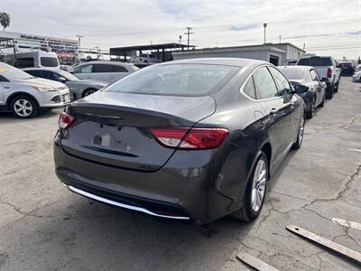 2016 Chrysler 200 Limited   - Photo 60 - Riverside, CA 92508
