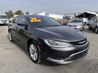 2016 Chrysler 200 Limited   - Photo 4 - Riverside, CA 92508