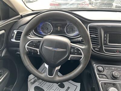 2016 Chrysler 200 Limited   - Photo 70 - Riverside, CA 92508