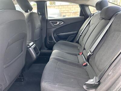 2016 Chrysler 200 Limited   - Photo 72 - Riverside, CA 92508