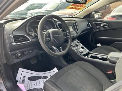 2016 Chrysler 200 Limited   - Photo 79 - Riverside, CA 92508
