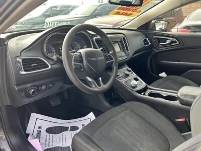 2016 Chrysler 200 Limited   - Photo 86 - Riverside, CA 92508