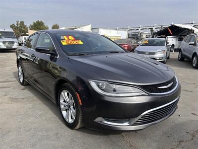 2016 Chrysler 200 Limited   - Photo 5 - Riverside, CA 92508