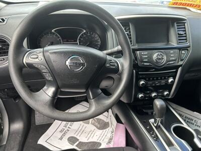 2017 Nissan Pathfinder S   - Photo 42 - Riverside, CA 92508