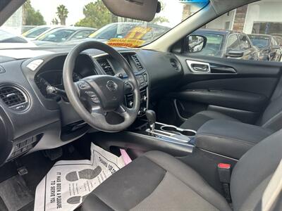 2017 Nissan Pathfinder S   - Photo 17 - Riverside, CA 92508