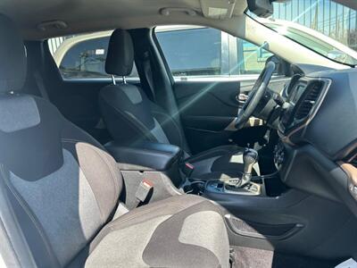 2018 Jeep Cherokee Latitude   - Photo 15 - Riverside, CA 92508