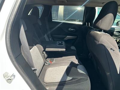 2018 Jeep Cherokee Latitude   - Photo 14 - Riverside, CA 92508
