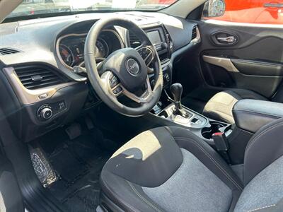 2018 Jeep Cherokee Latitude   - Photo 19 - Riverside, CA 92508
