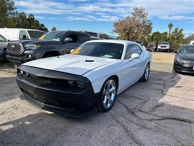 2013 Dodge Challenger SXT   - Photo 2 - Riverside, CA 92508