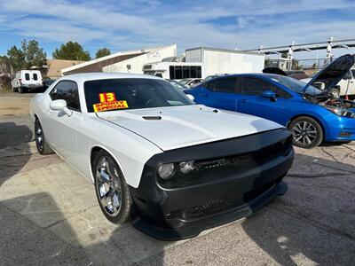 2013 Dodge Challenger SXT   - Photo 3 - Riverside, CA 92508