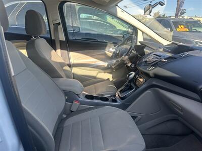 2015 Ford C-MAX Hybrid SE   - Photo 46 - Riverside, CA 92508