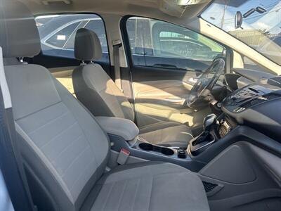 2015 Ford C-MAX Hybrid SE   - Photo 57 - Riverside, CA 92508