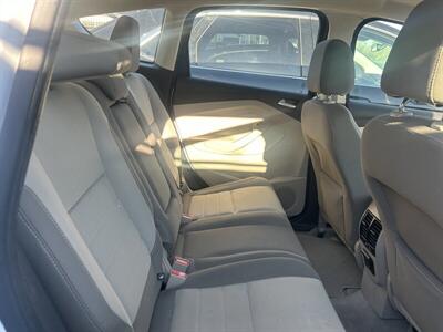2015 Ford C-MAX Hybrid SE   - Photo 43 - Riverside, CA 92508