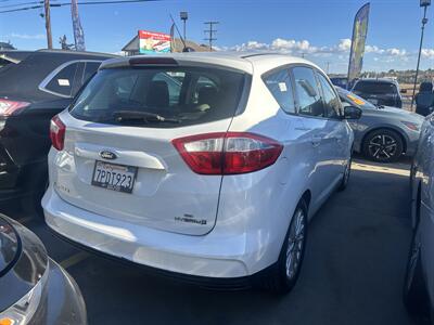 2015 Ford C-MAX Hybrid SE   - Photo 3 - Riverside, CA 92508