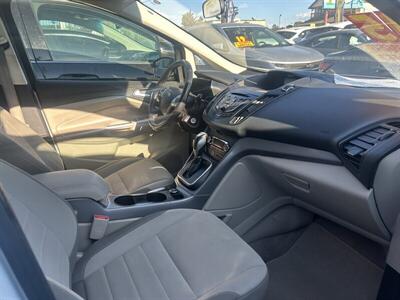 2015 Ford C-MAX Hybrid SE   - Photo 78 - Riverside, CA 92508