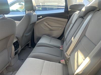 2015 Ford C-MAX Hybrid SE   - Photo 11 - Riverside, CA 92508