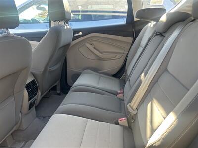 2015 Ford C-MAX Hybrid SE   - Photo 40 - Riverside, CA 92508