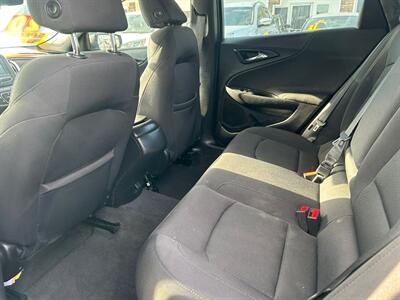 2020 Chevrolet Malibu LT   - Photo 12 - Riverside, CA 92508