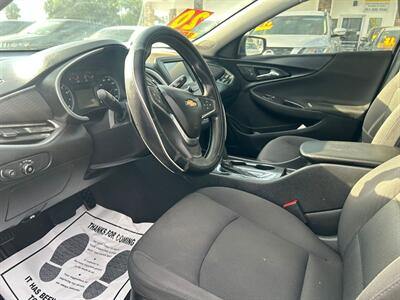 2020 Chevrolet Malibu LT   - Photo 10 - Riverside, CA 92508