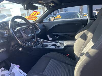 2020 Dodge Challenger SXT   - Photo 8 - Riverside, CA 92508