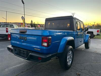 2021 Jeep Gladiator Sport   - Photo 9 - Riverside, CA 92508
